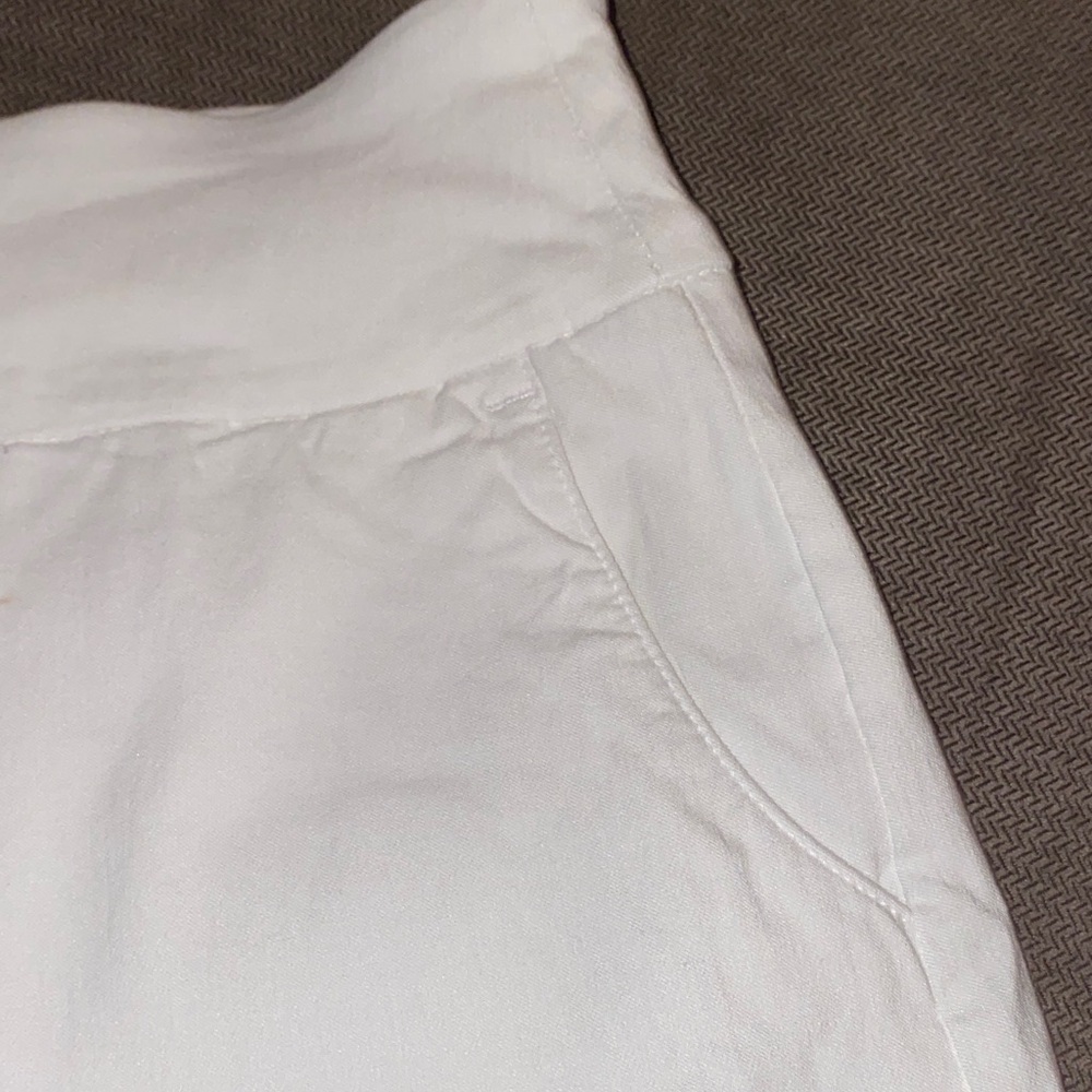 Attyre White Cotton Blend Mini Skirt - Picture 2 of 4